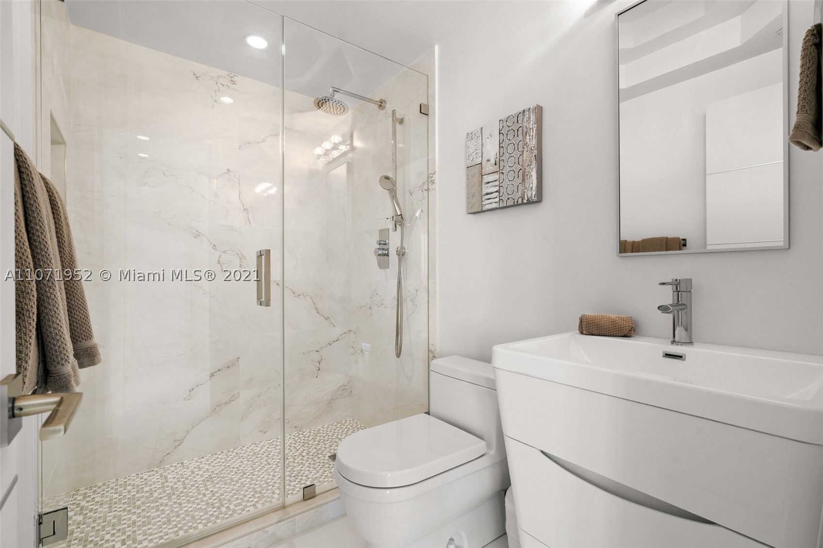 100 Lincoln Rd #PH6, Miami Beach FL 33139