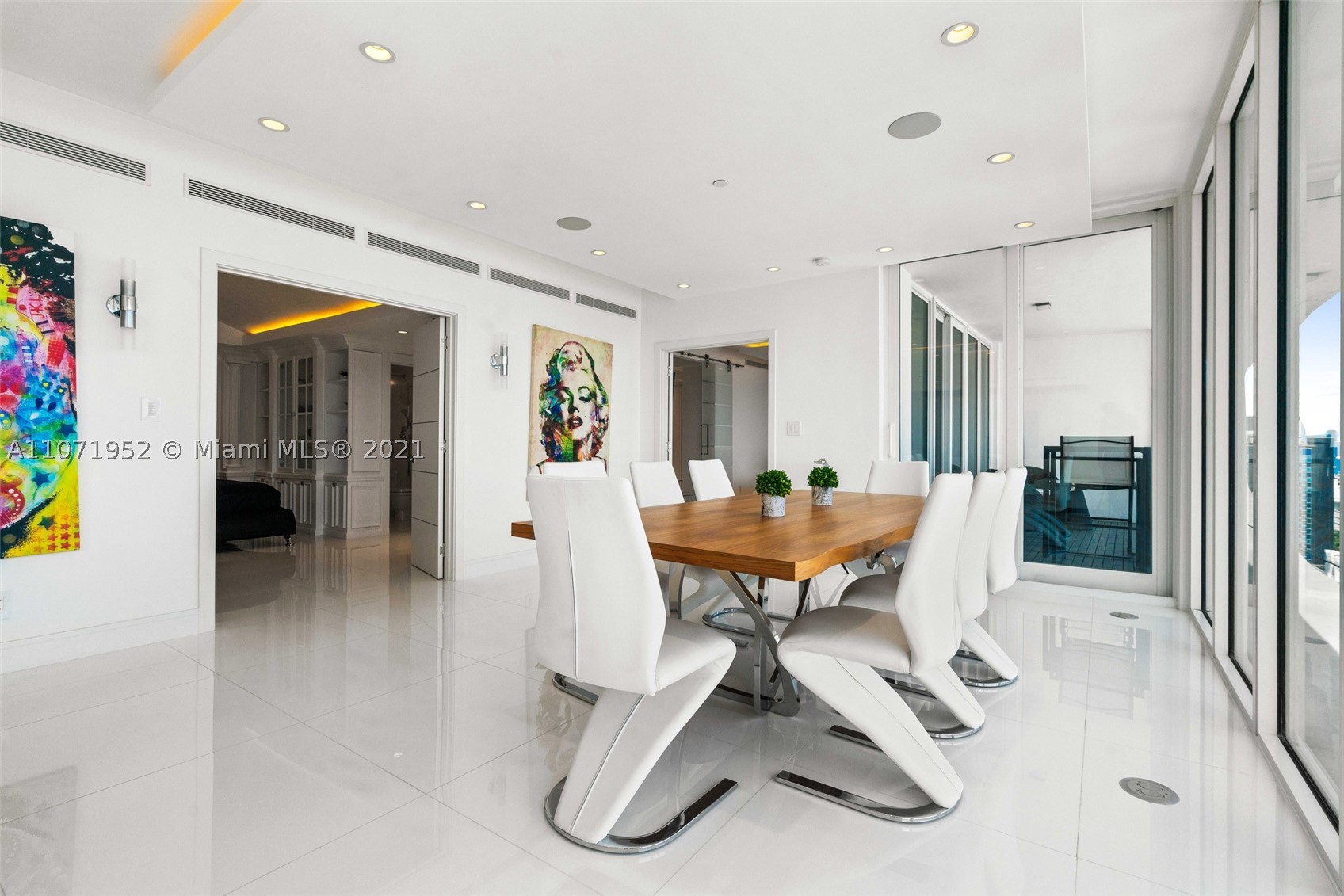 100 Lincoln Rd #PH6, Miami Beach FL 33139
