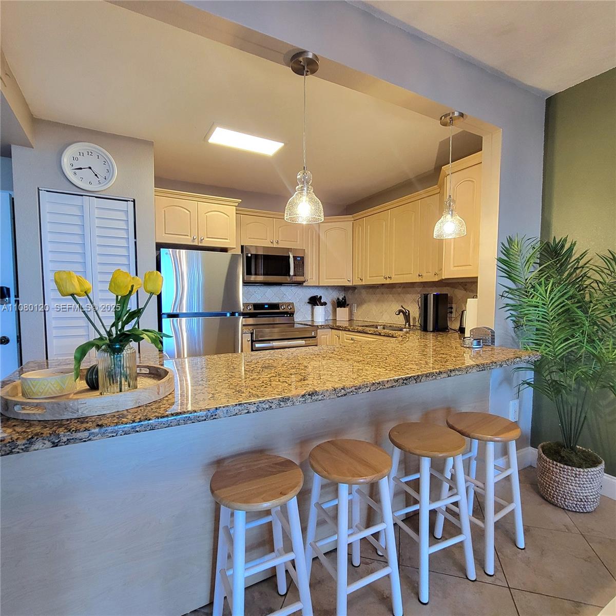3505 S Ocean Dr #407, Hollywood FL 33019