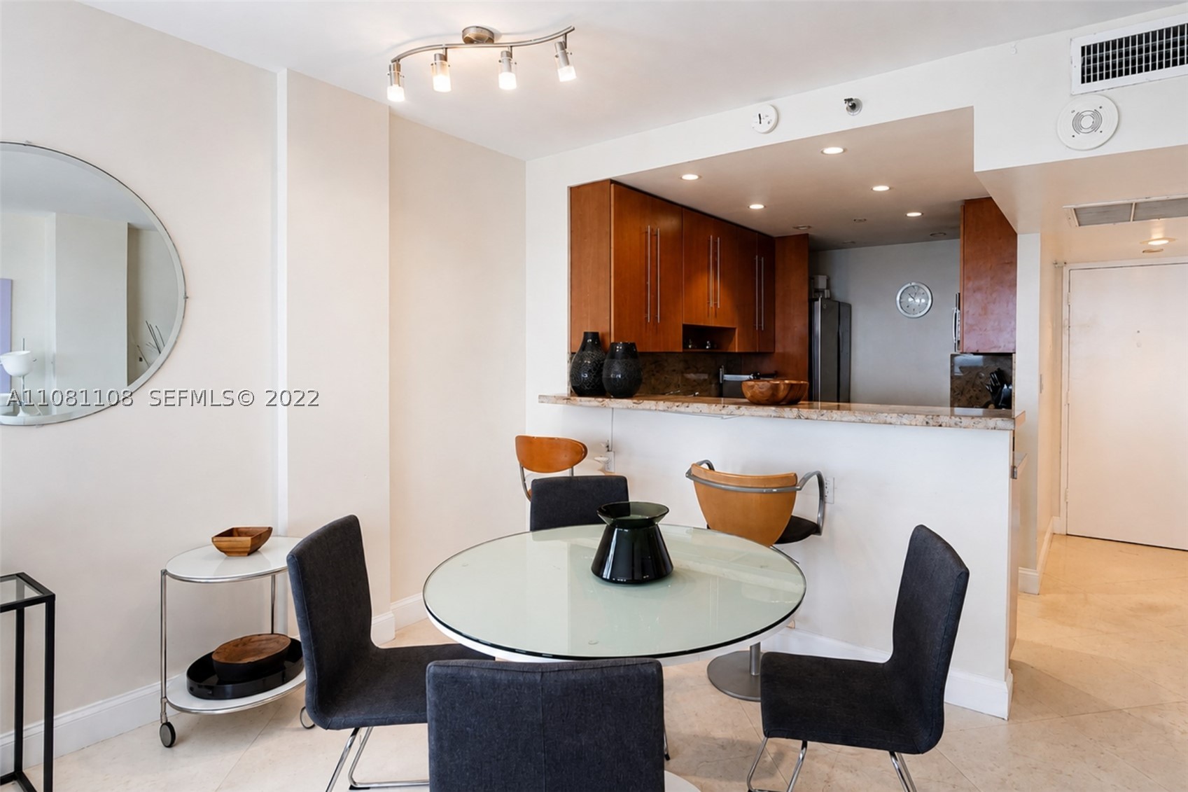 100 Lincoln Rd #1121, Miami Beach FL 33139