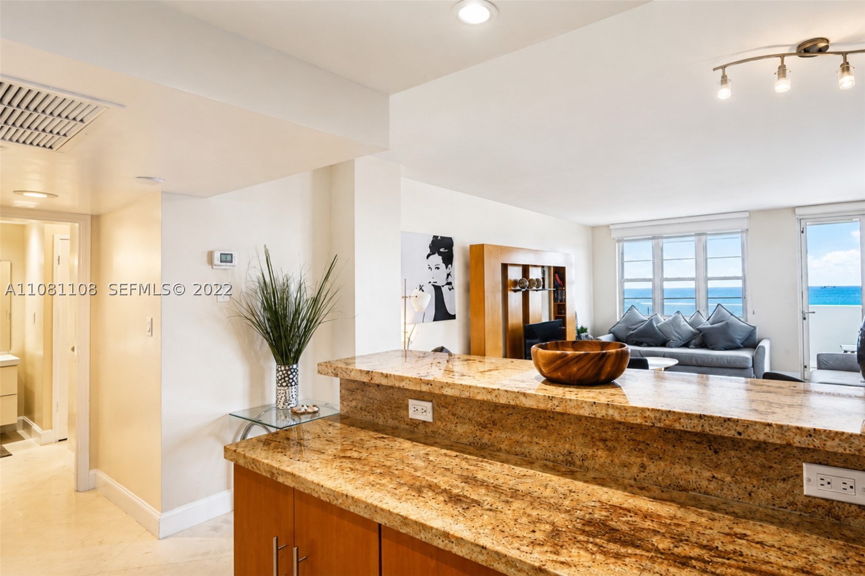 100 Lincoln Rd #1121, Miami Beach FL 33139