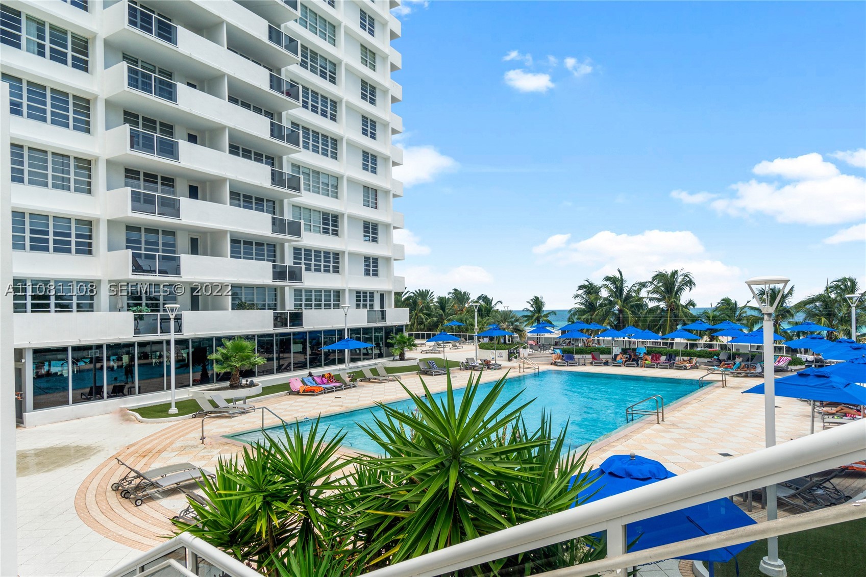 100 Lincoln Rd #1121, Miami Beach FL 33139