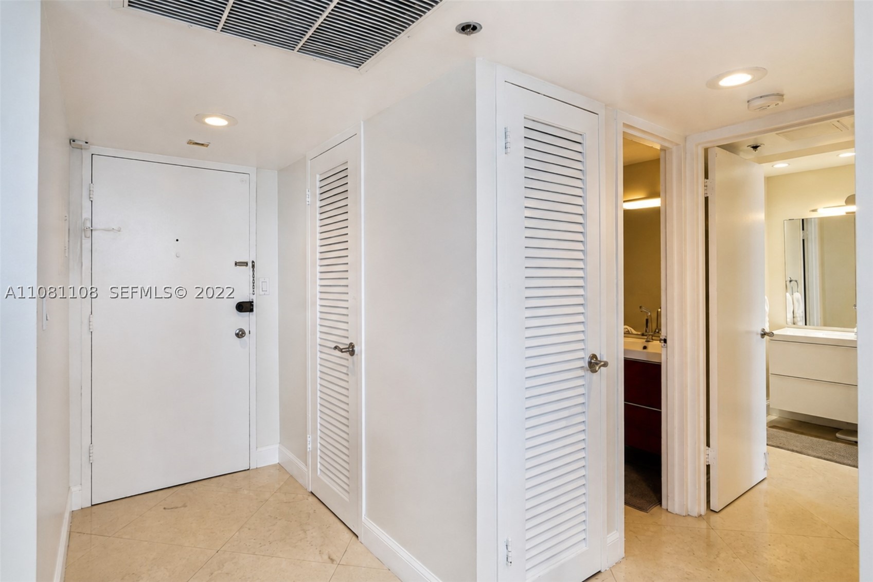 100 Lincoln Rd #1121, Miami Beach FL 33139