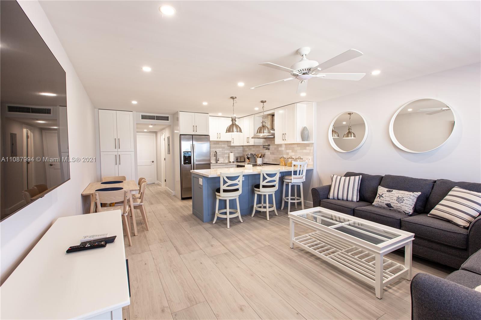 300 Oregon St #204, Hollywood FL 33019