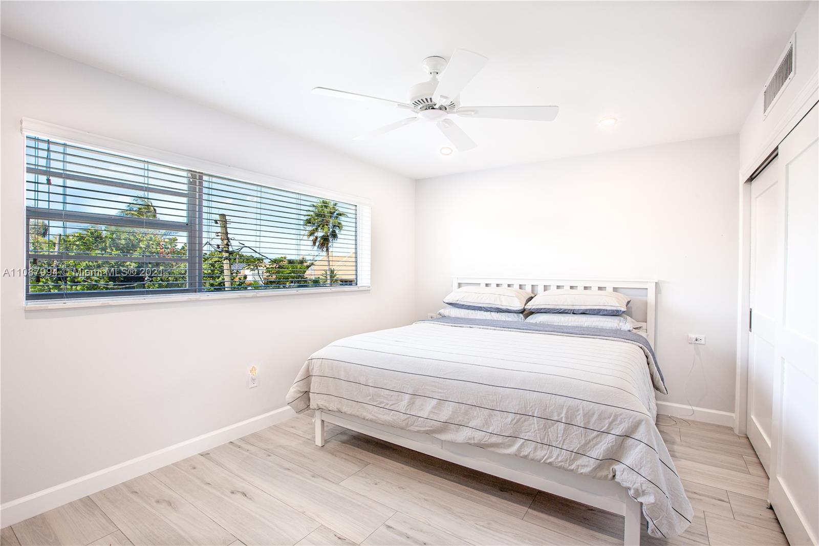 300 Oregon St #204, Hollywood FL 33019