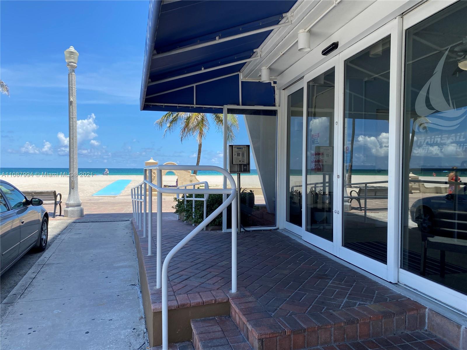 300 Oregon St #204, Hollywood FL 33019