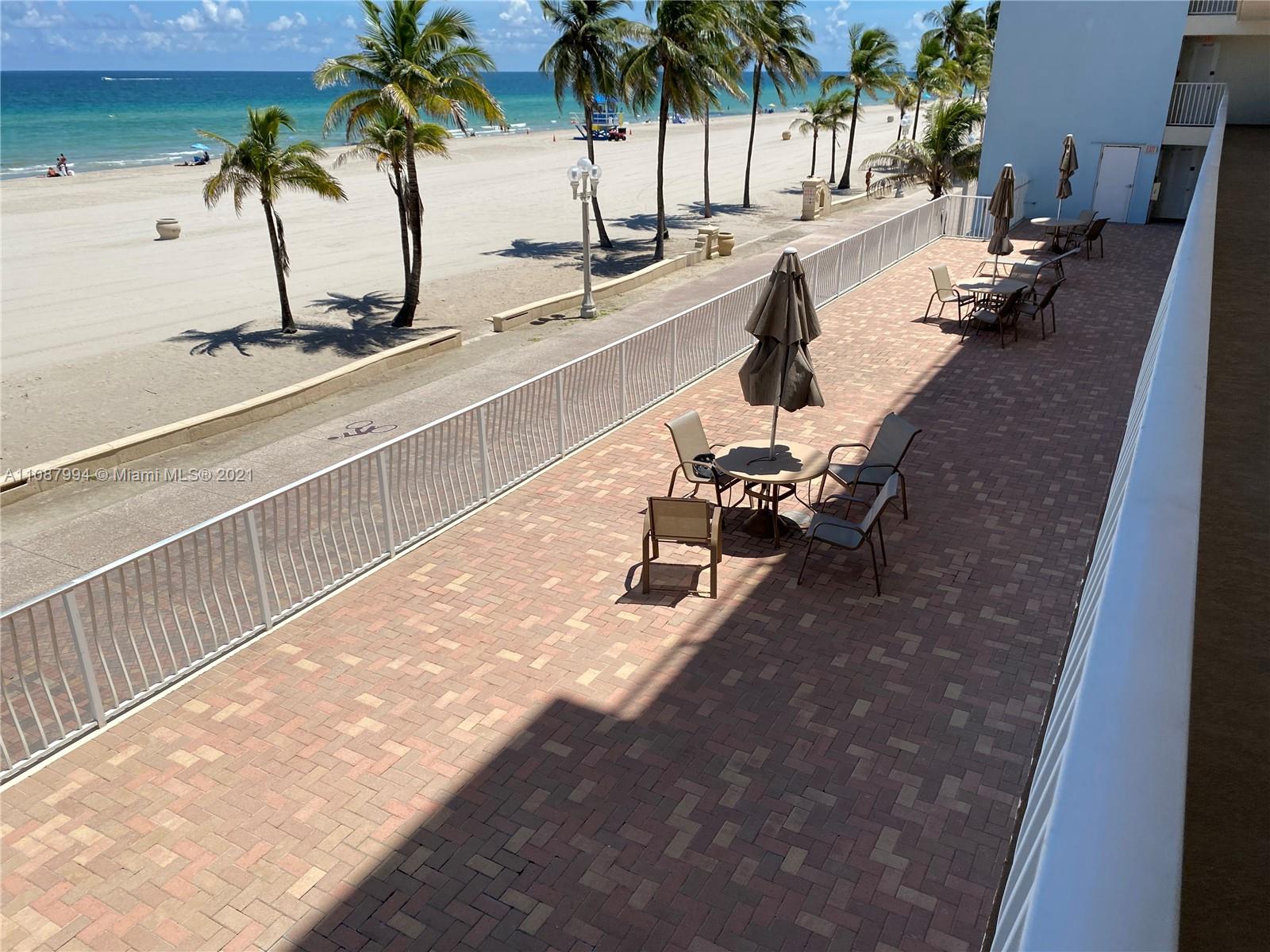 300 Oregon St #204, Hollywood FL 33019