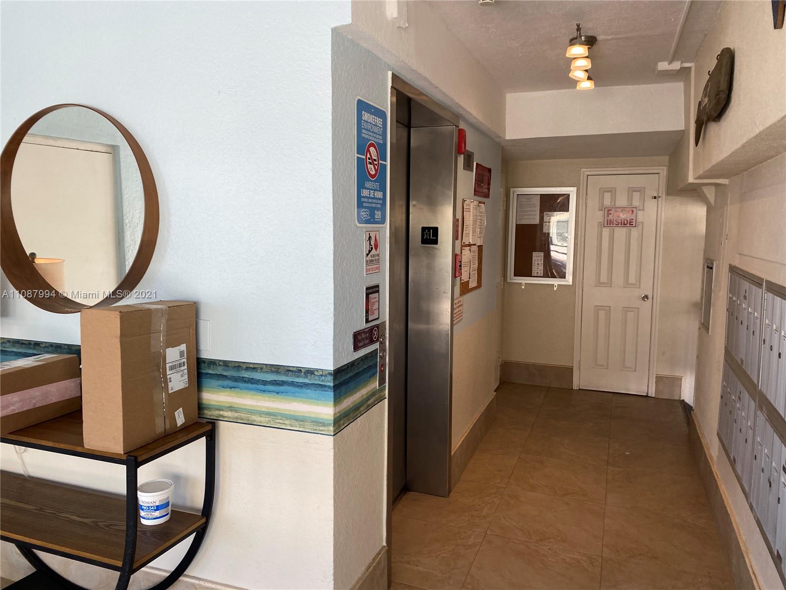 300 Oregon St #204, Hollywood FL 33019