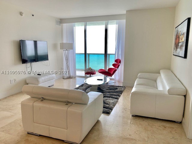 1830 S Ocean Dr #4904, Hallandale Beach FL 33009