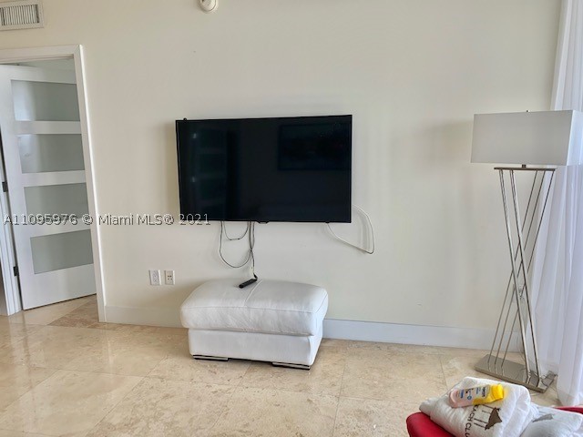 1830 S Ocean Dr #4904, Hallandale Beach FL 33009
