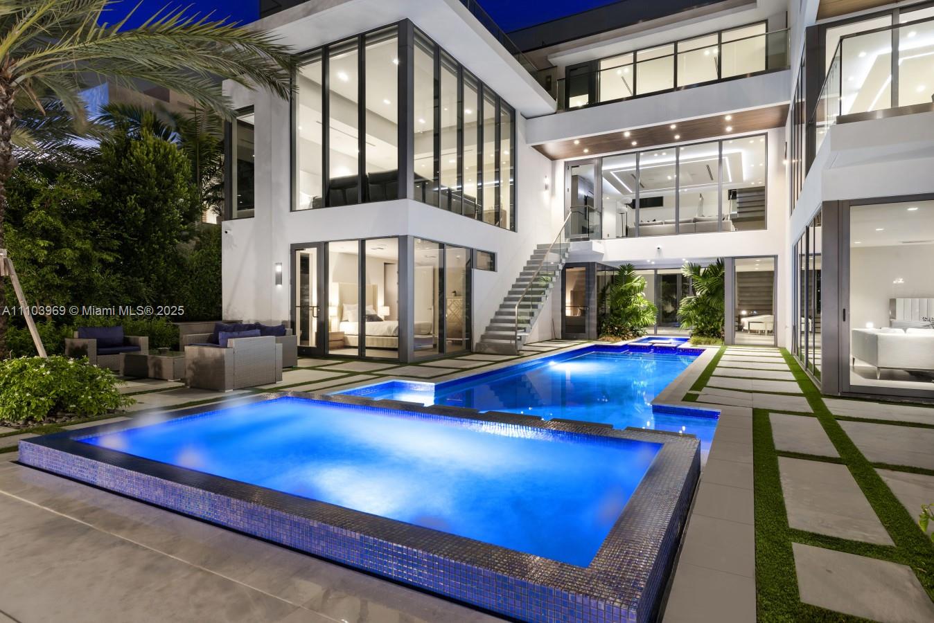 440 Mola Ave, Fort Lauderdale FL 33301