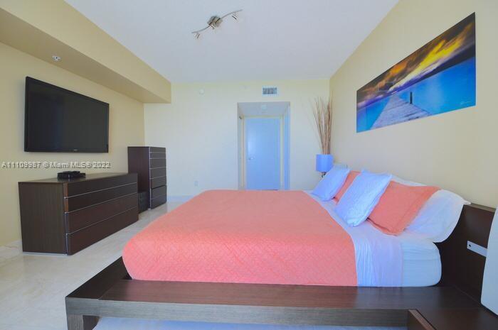 16699 Collins Ave #1509, Sunny Isles Beach FL 33160