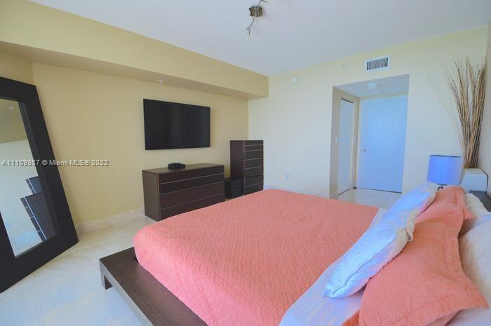 16699 Collins Ave #1509, Sunny Isles Beach FL 33160