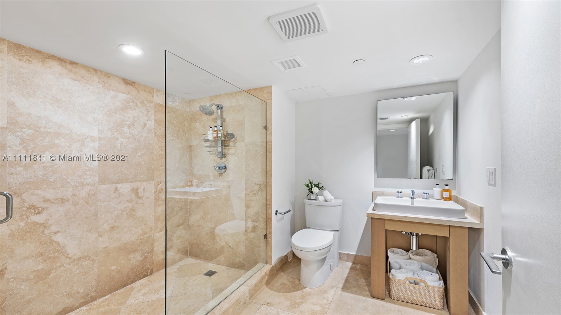 102 24th St #904, Miami Beach FL 33139