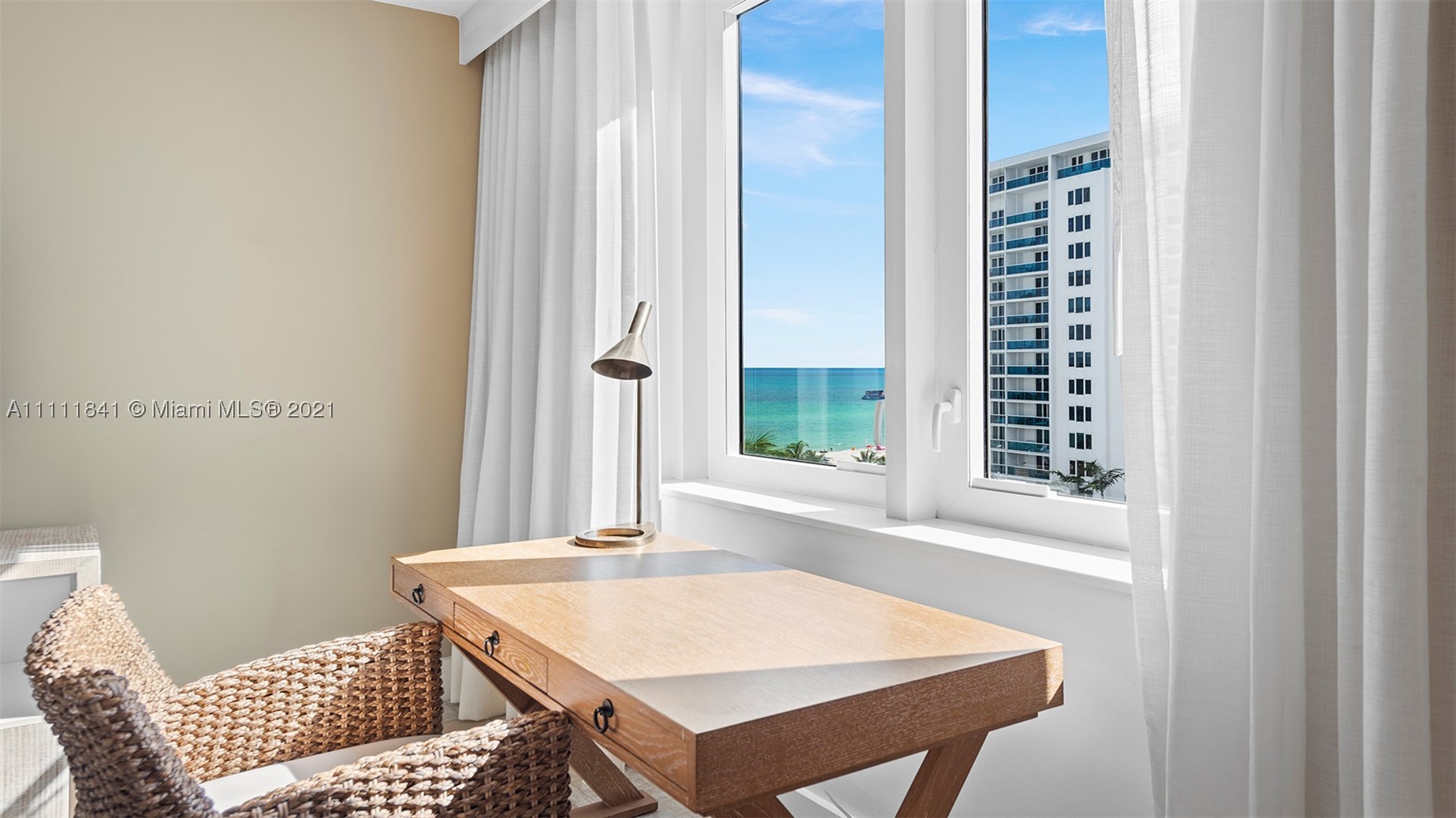 102 24th St #904, Miami Beach FL 33139