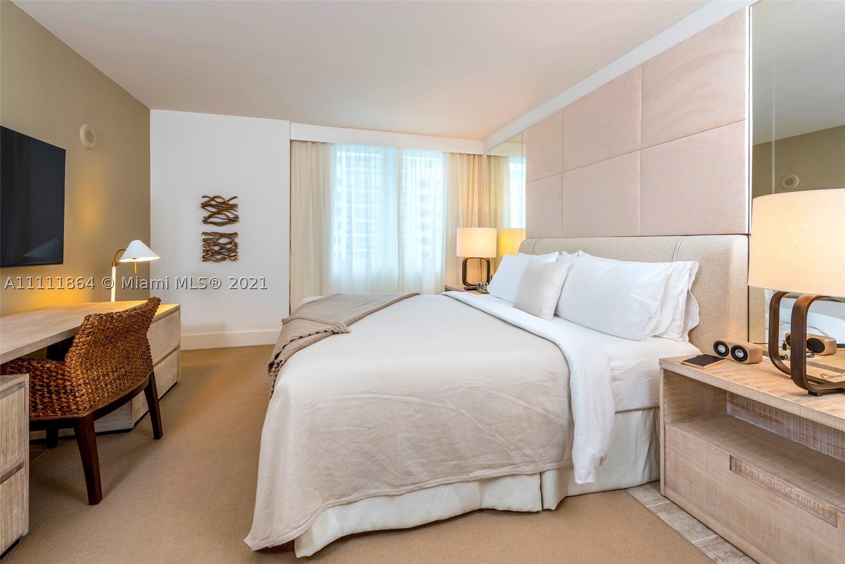 102 24th St #906, Miami Beach FL 33139