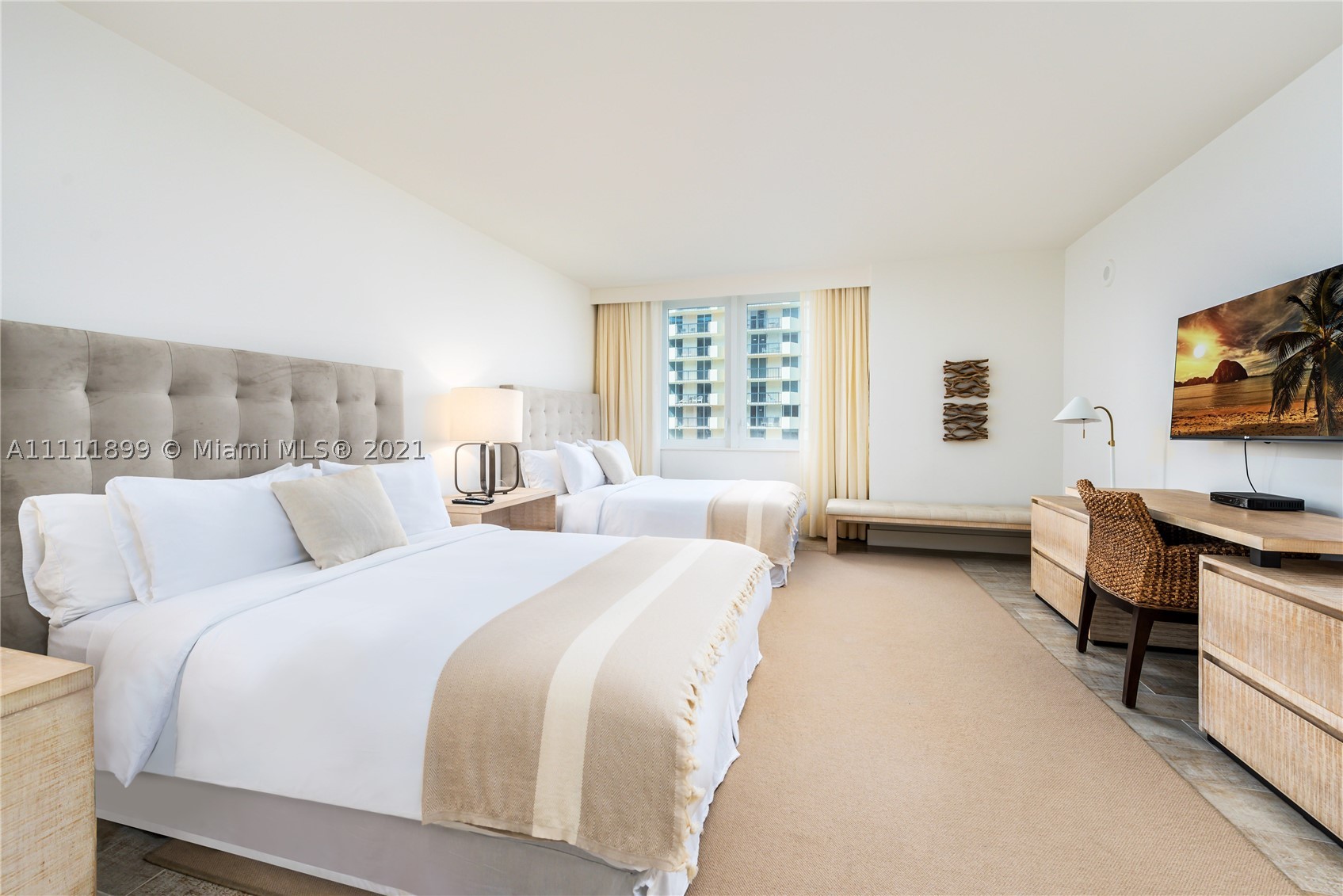 102 24th St #1015, Miami Beach FL 33139