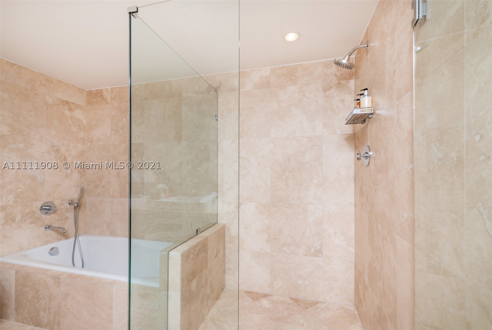 102 24th St #1019, Miami Beach FL 33139