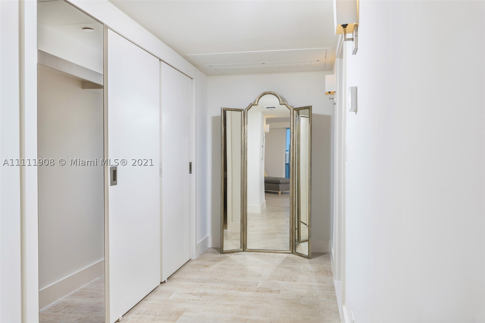 102 24th St #1019, Miami Beach FL 33139
