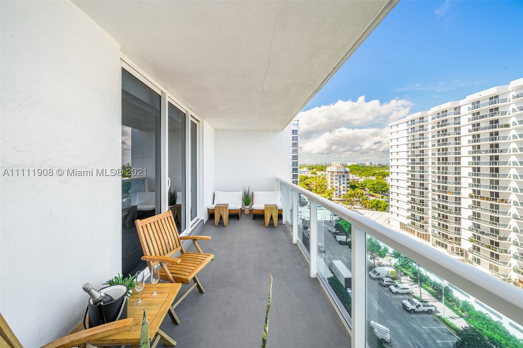 102 24th St #1019, Miami Beach FL 33139