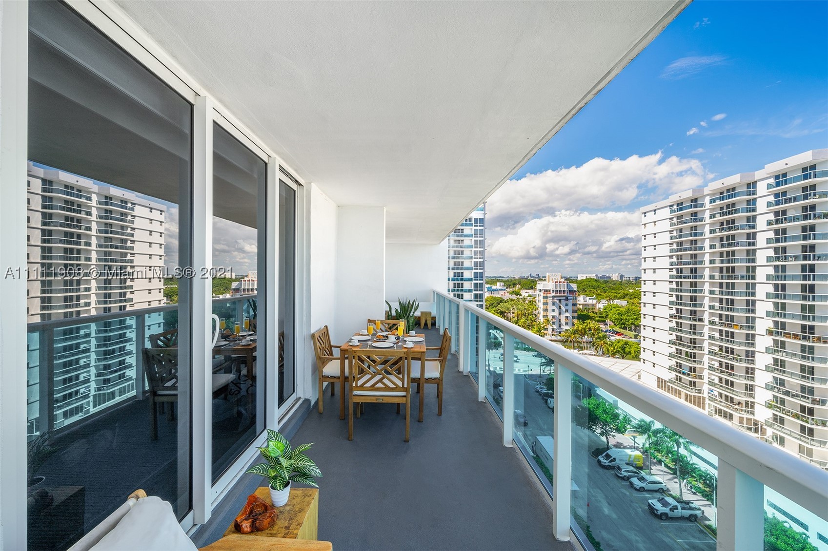 102 24th St #1019, Miami Beach FL 33139