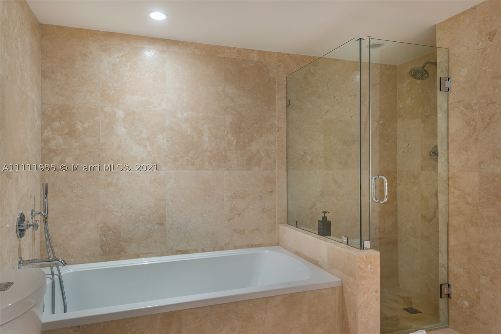 102 24th St #1144, Miami Beach FL 33139