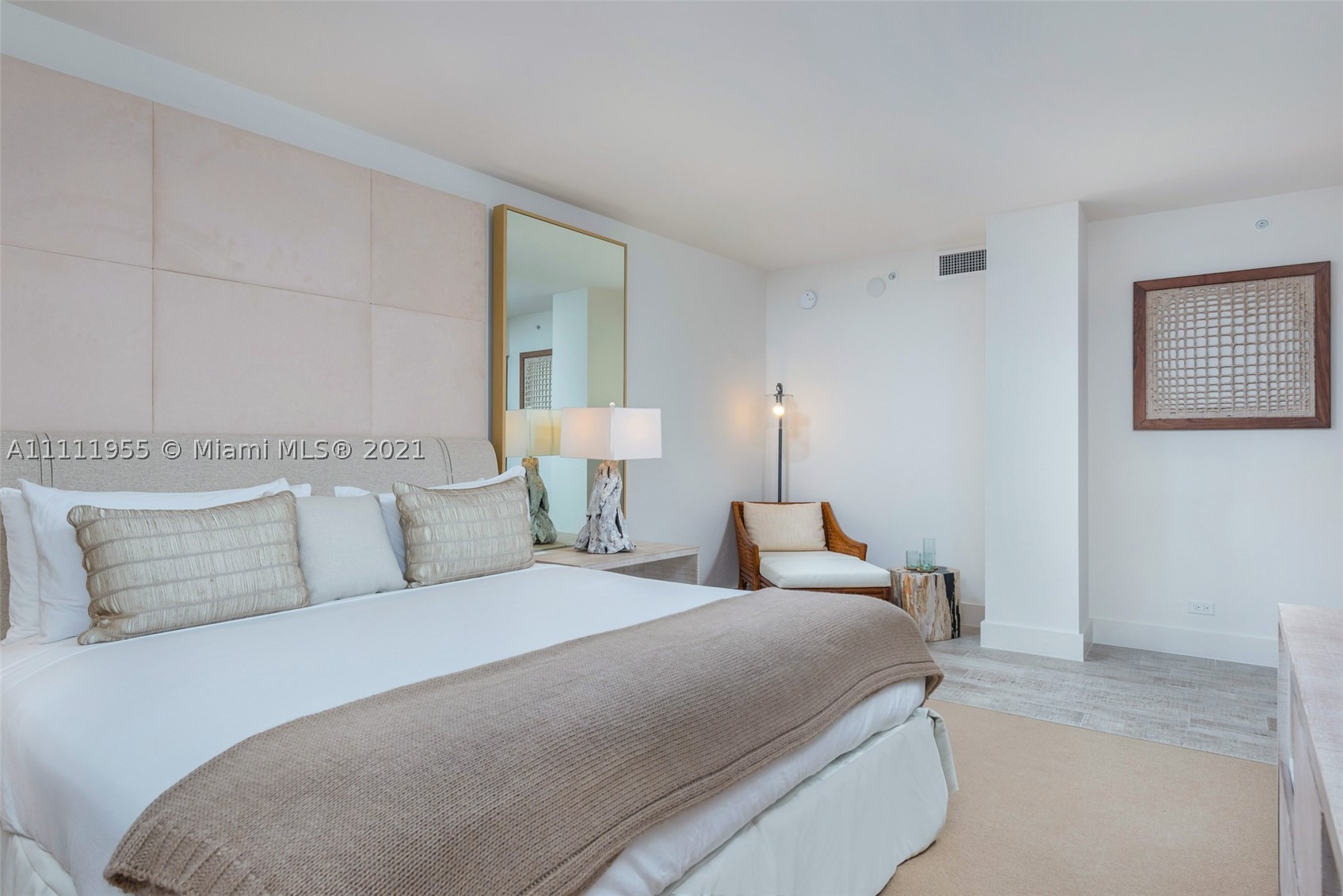 102 24th St #1144, Miami Beach FL 33139