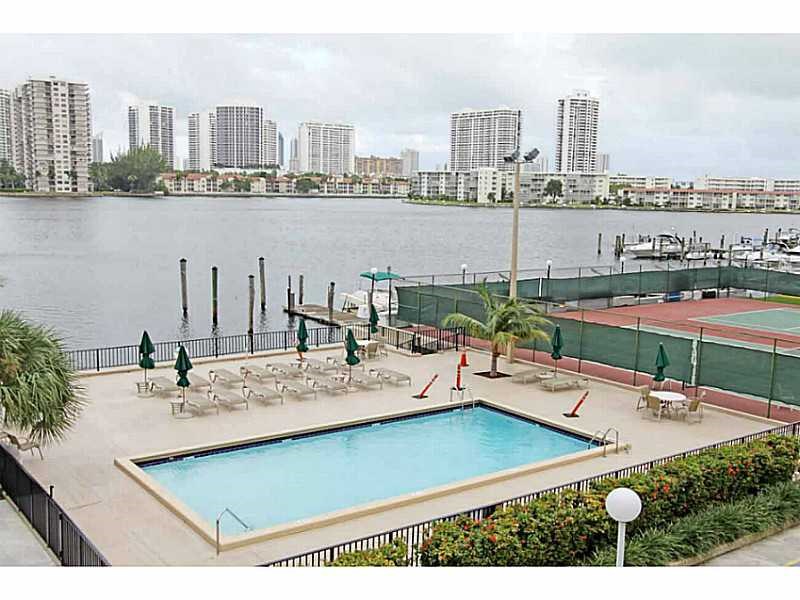 102 24th St #1208, Miami Beach FL 33139
