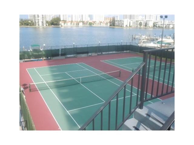 102 24th St #1208, Miami Beach FL 33139