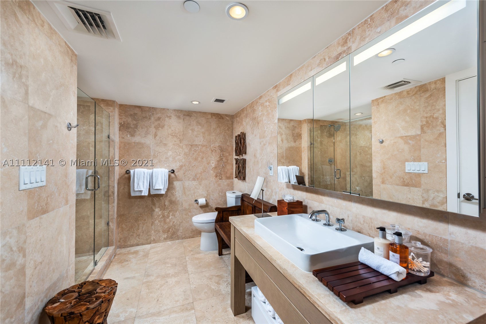 102 24th St #1208, Miami Beach FL 33139