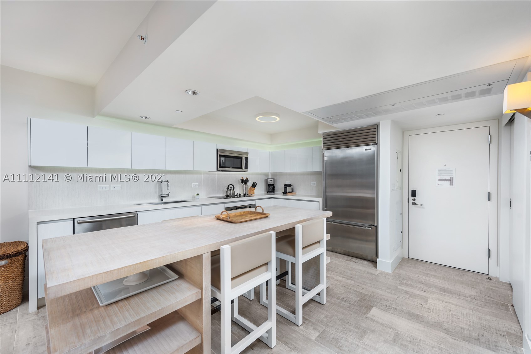 102 24th St #1208, Miami Beach FL 33139