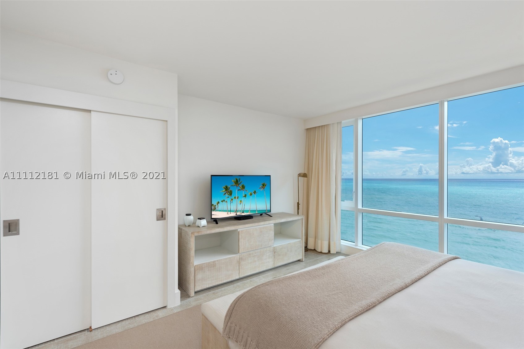 102 24th St #1219, Miami Beach FL 33139