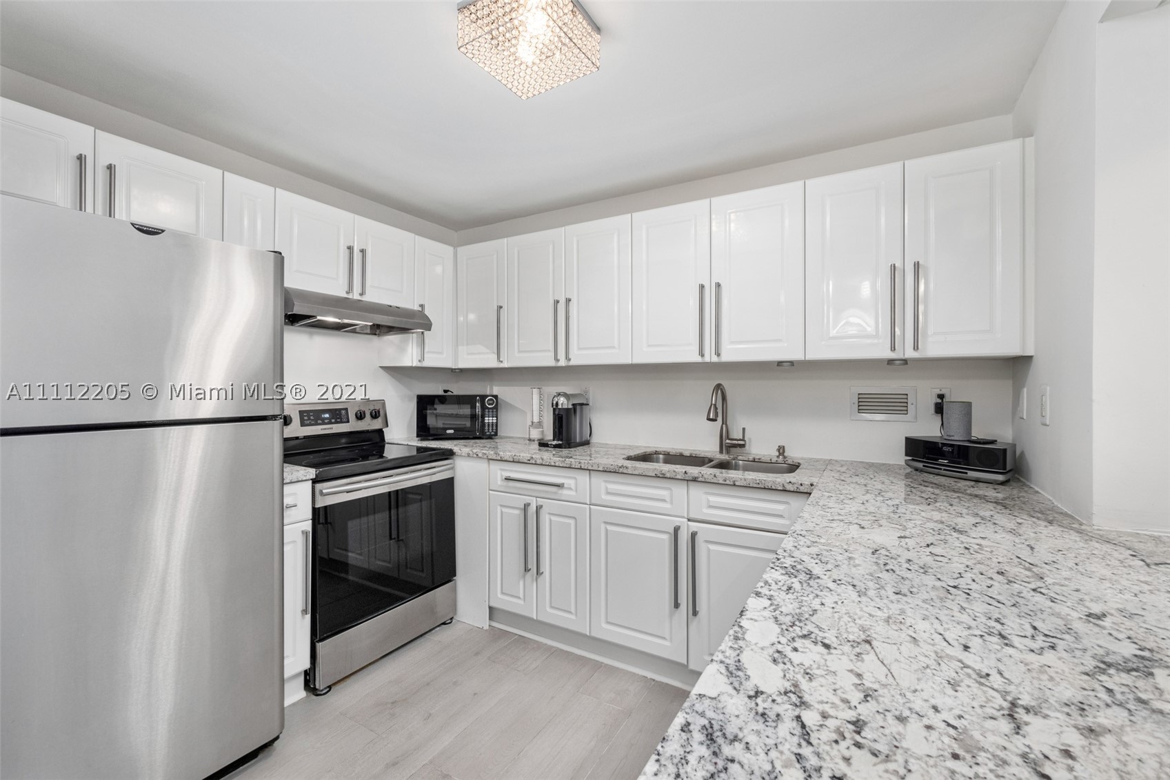 2301 Collins Ave #328, Miami Beach FL 33139
