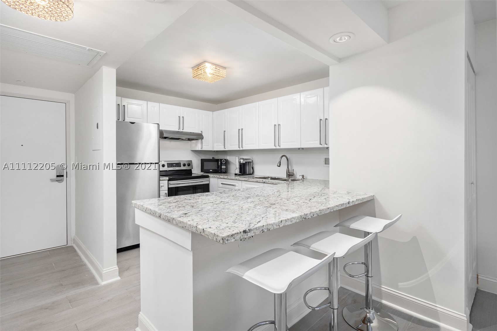 2301 Collins Ave #328, Miami Beach FL 33139