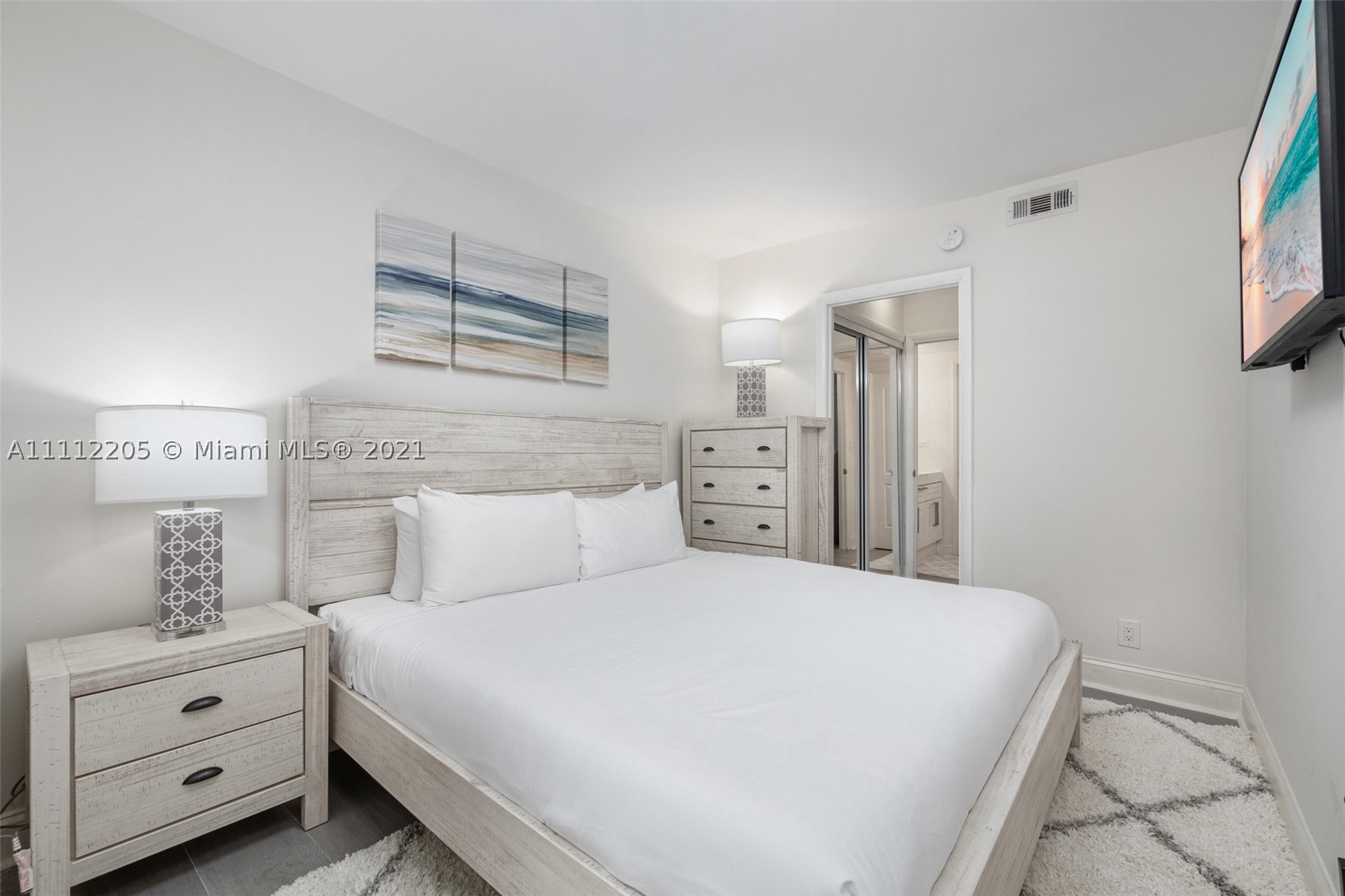 2301 Collins Ave #328, Miami Beach FL 33139