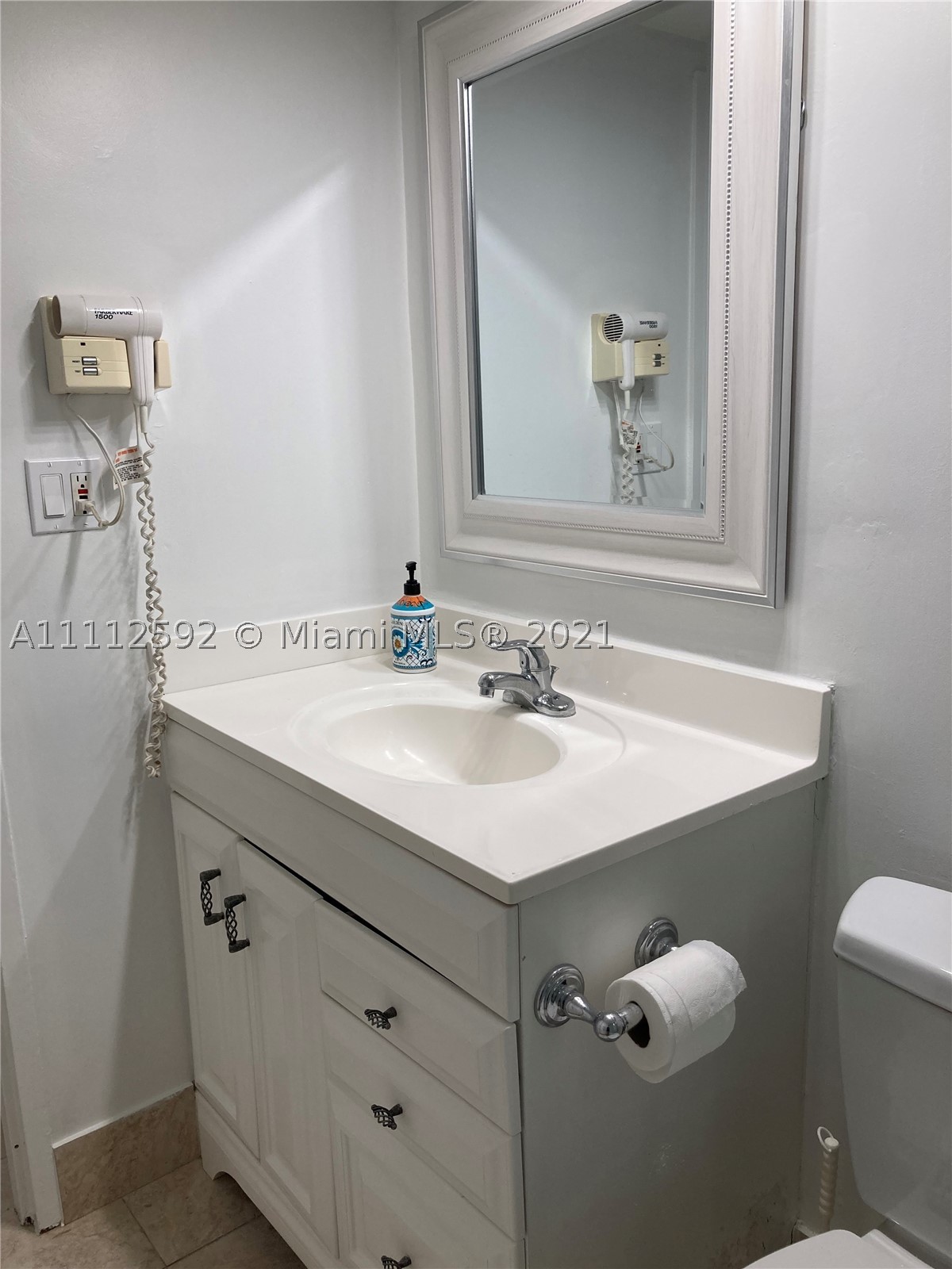 5161 Collins Ave #210, Miami Beach FL 33140