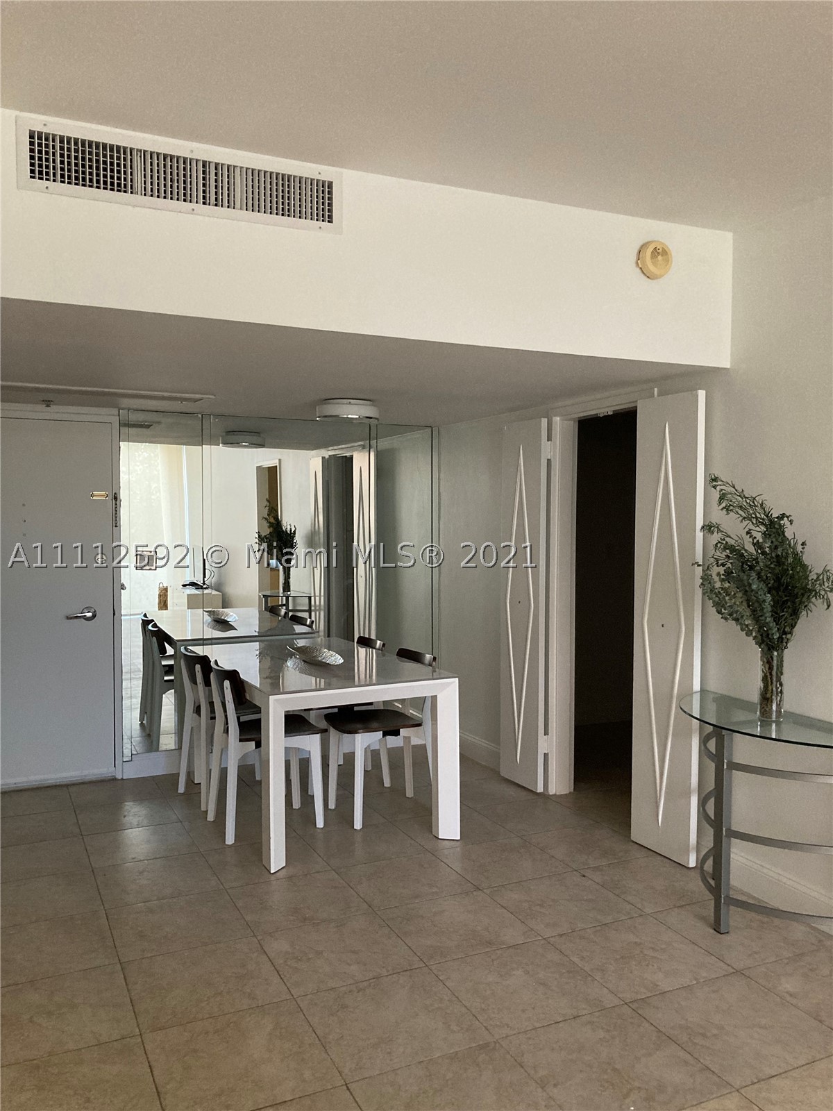 5161 Collins Ave #210, Miami Beach FL 33140