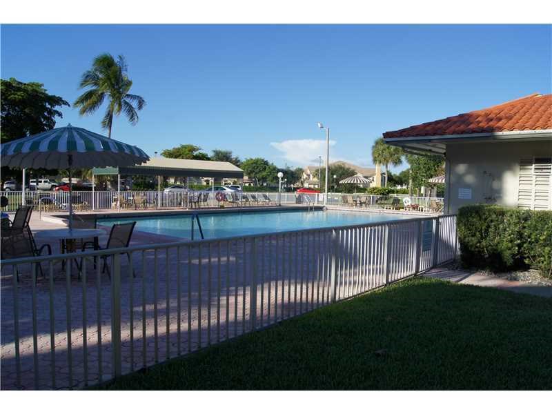 100 Lincoln Rd #1243, Miami Beach FL 33139