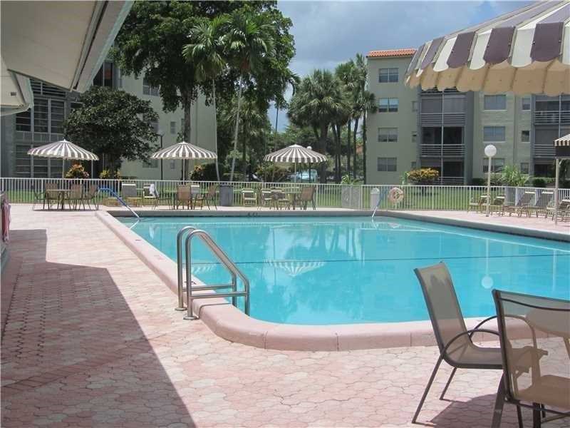 100 Lincoln Rd #1243, Miami Beach FL 33139