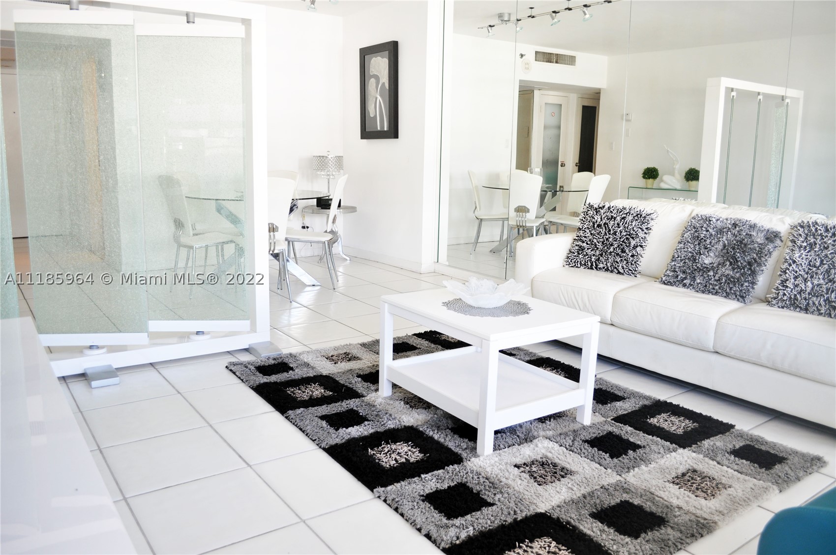 100 Lincoln Rd #910, Miami Beach FL 33139