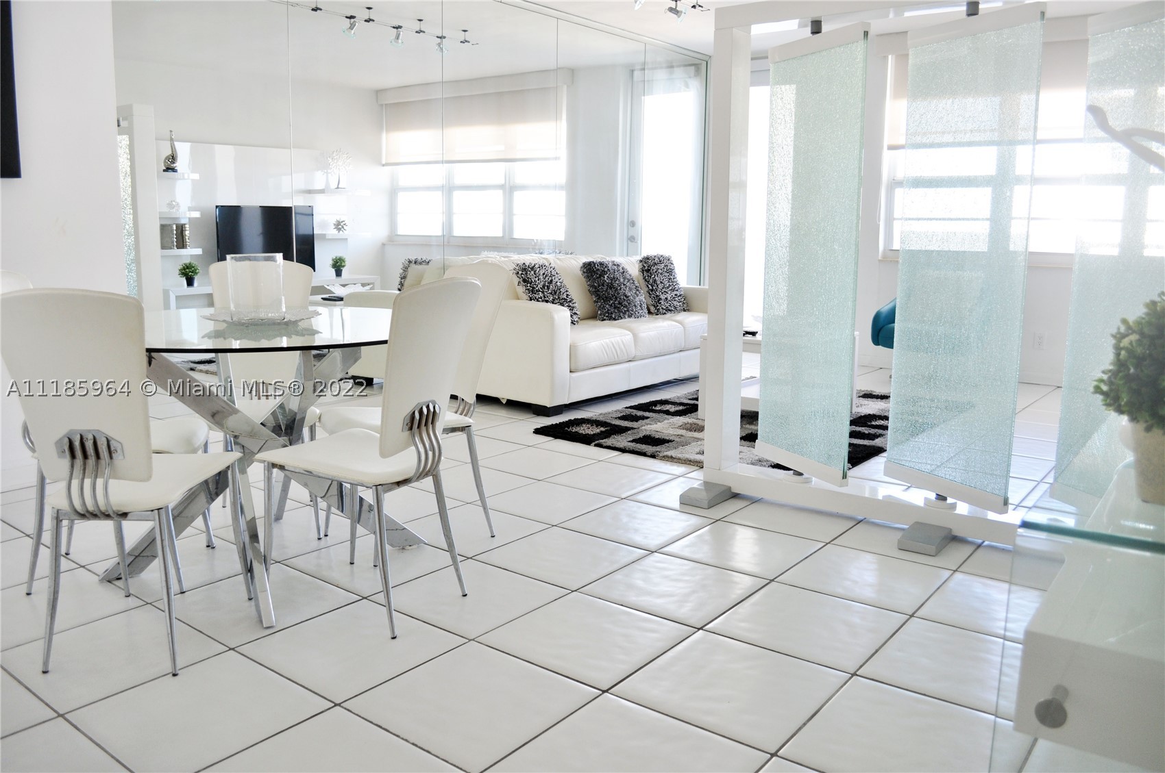 100 Lincoln Rd #910, Miami Beach FL 33139
