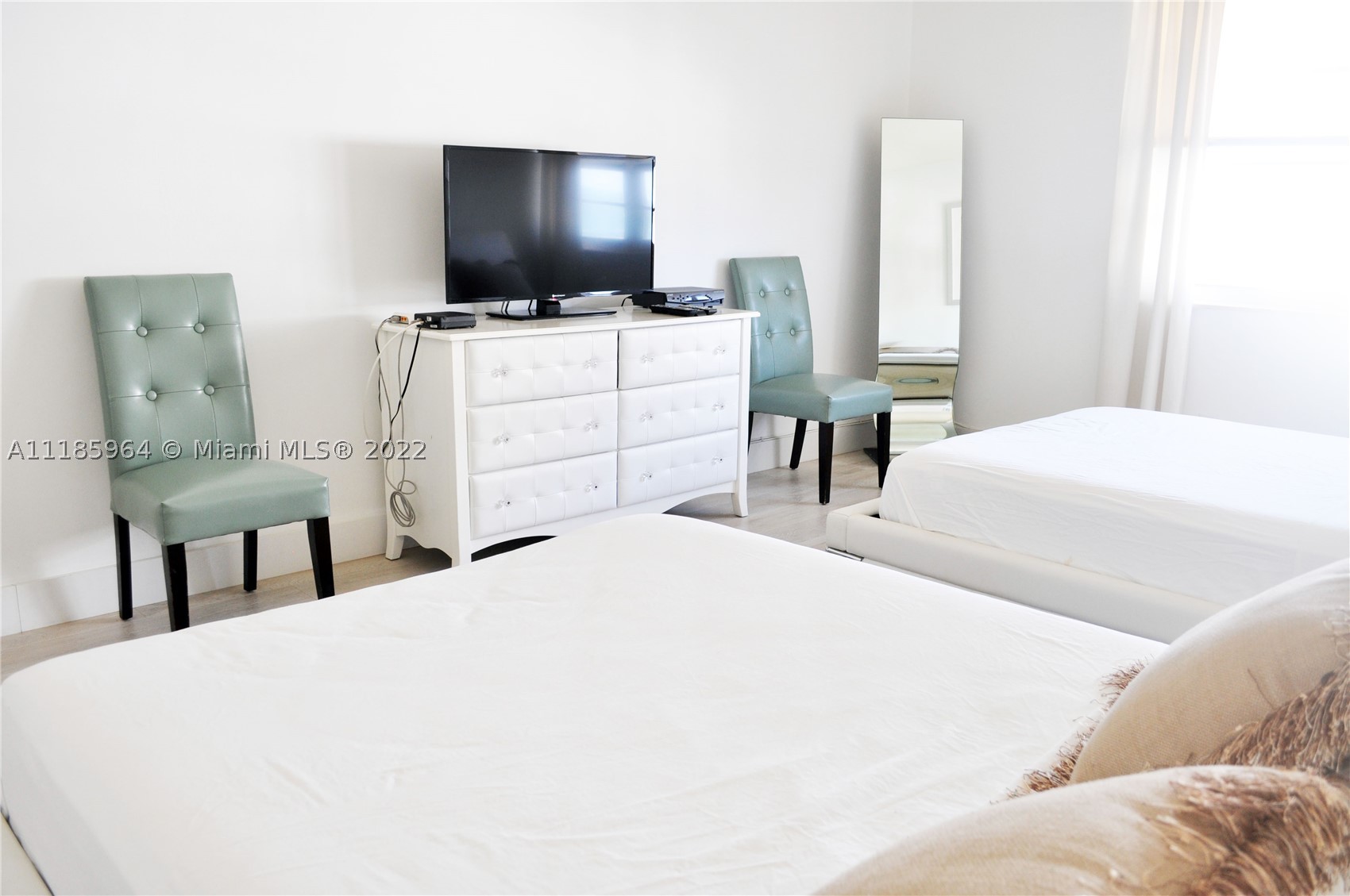 100 Lincoln Rd #910, Miami Beach FL 33139