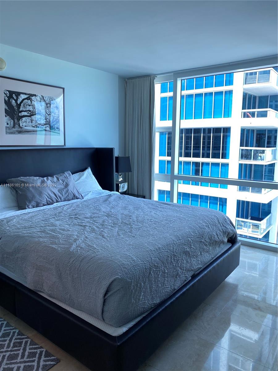6801 Collins Ave #1102 (door 1111), Miami Beach FL 33141