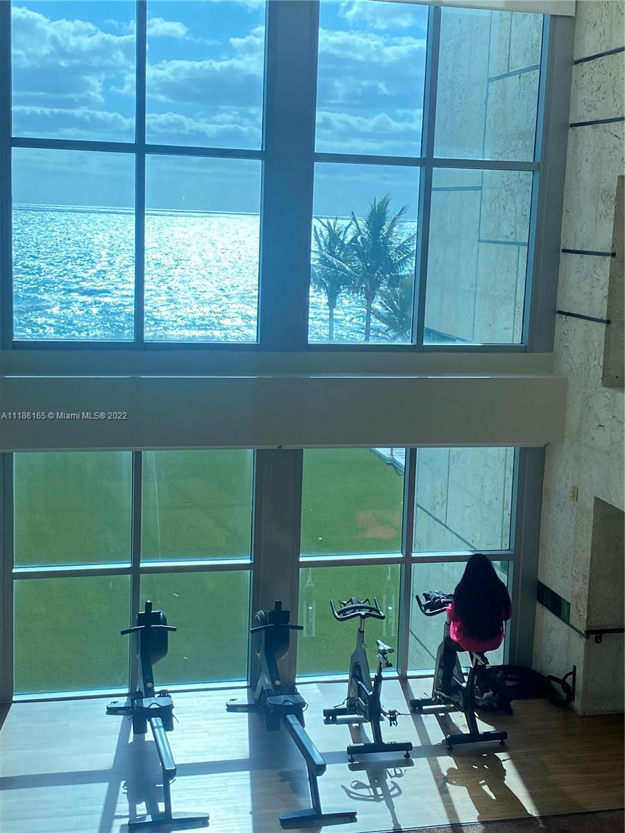 6801 Collins Ave #1102 (door 1111), Miami Beach FL 33141