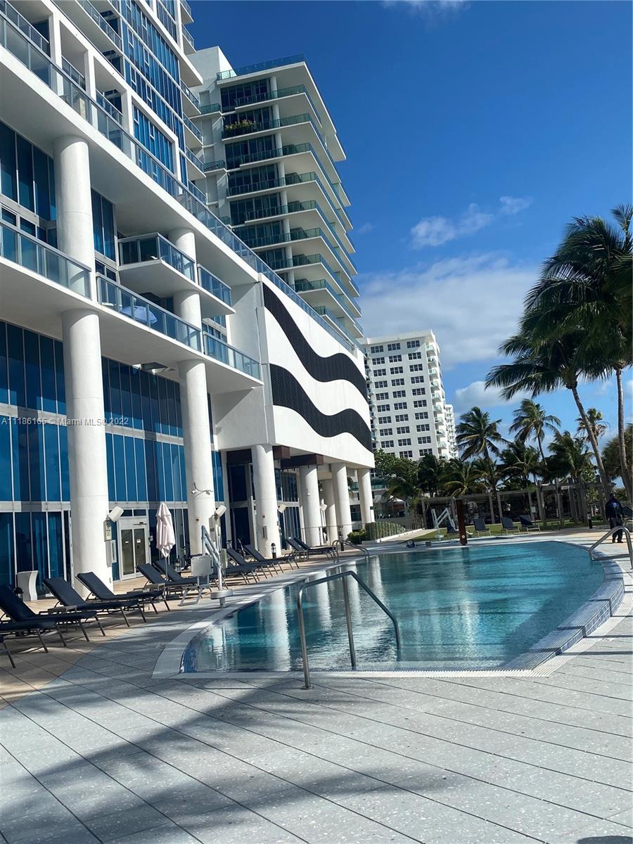 6801 Collins Ave #1102 (door 1111), Miami Beach FL 33141