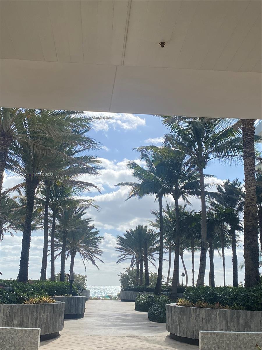 6801 Collins Ave #1102 (door 1111), Miami Beach FL 33141