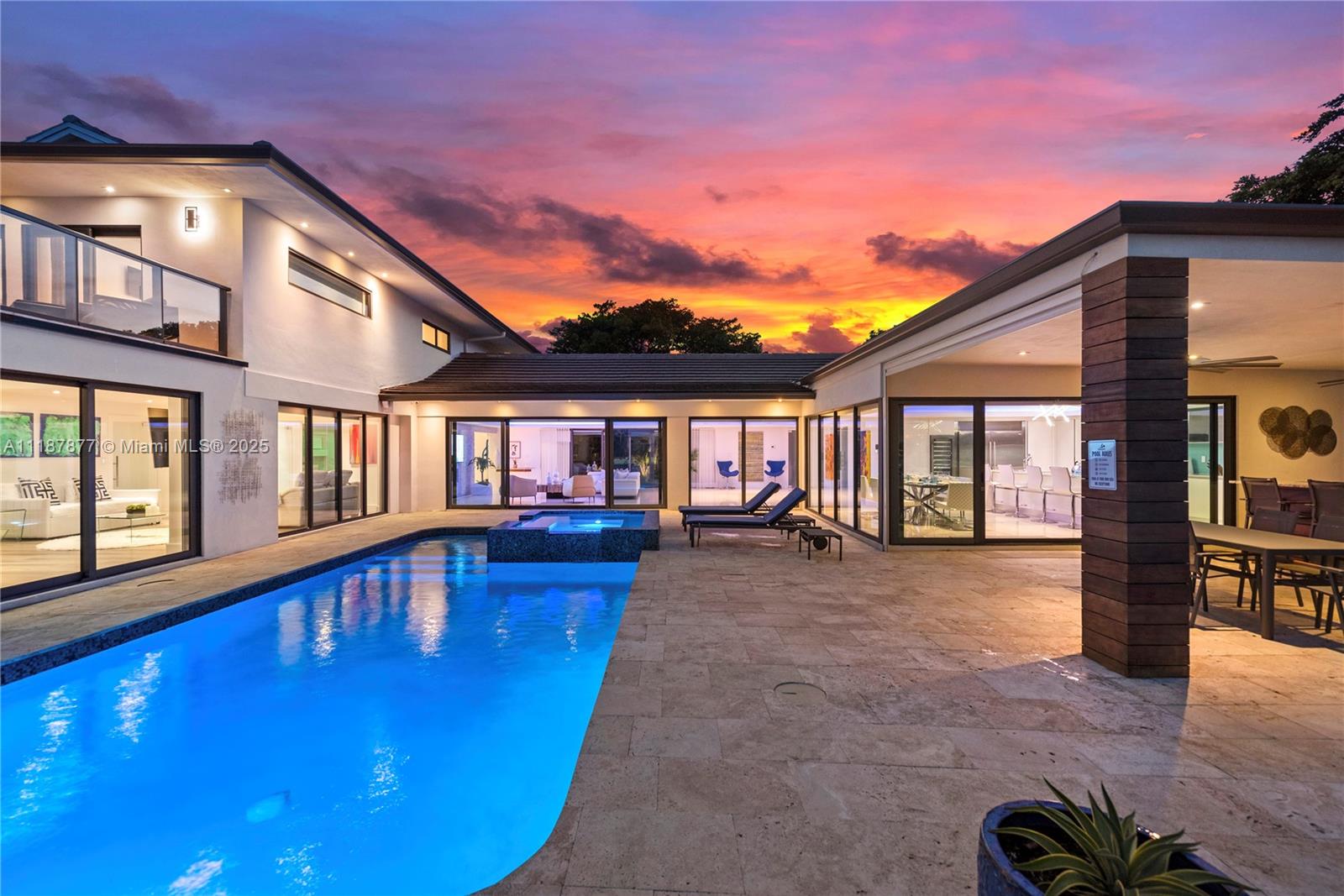 1025 Diplomat Pkwy, Hollywood FL 33019