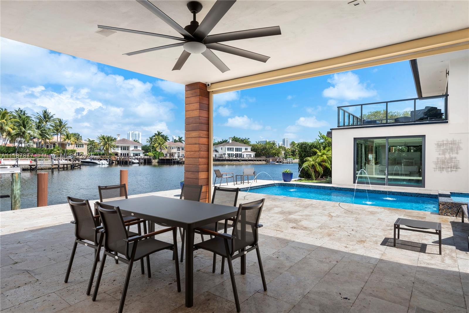1025 Diplomat Pkwy, Hollywood FL 33019