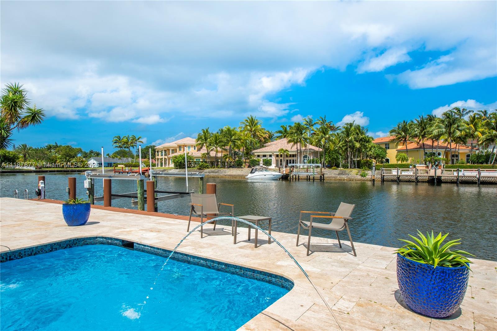 1025 Diplomat Pkwy, Hollywood FL 33019