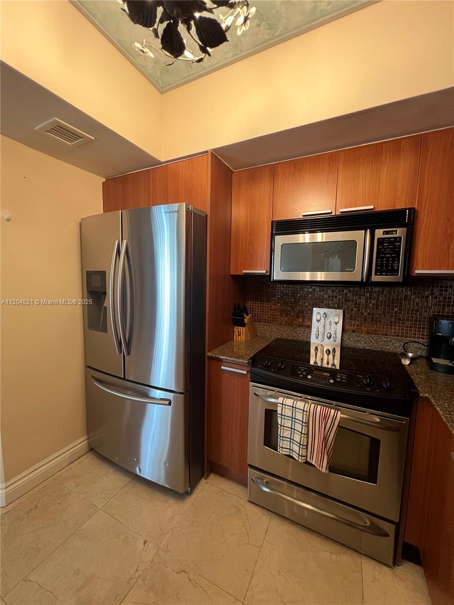 16699 Collins Ave #2704, Sunny Isles Beach FL 33160